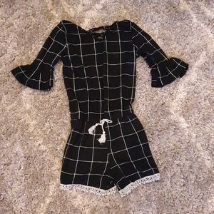 Black and white jumper